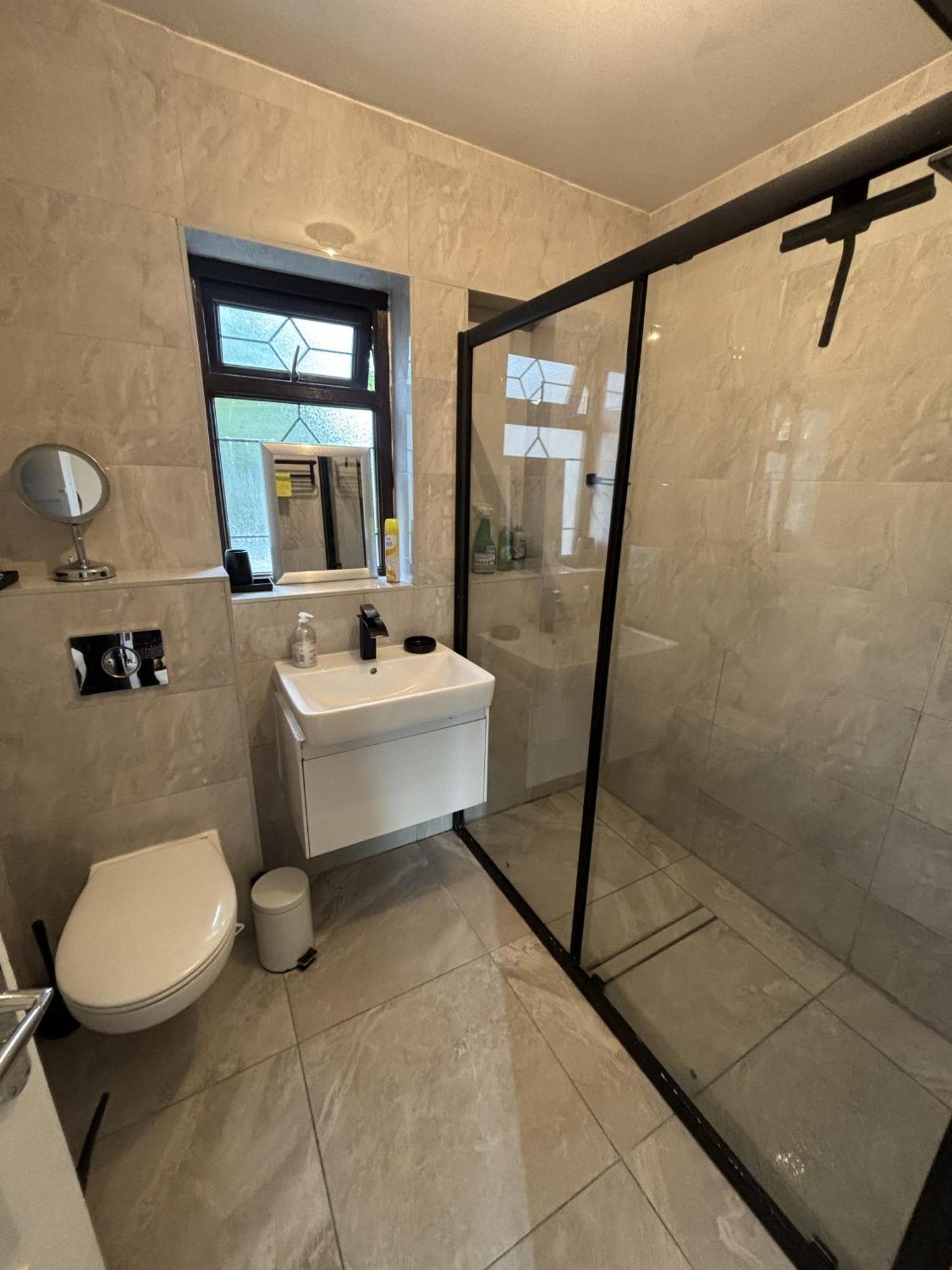 Charming And Cosy London Home, Garden, Parking & Family Fun Mitcham Dış mekan fotoğraf