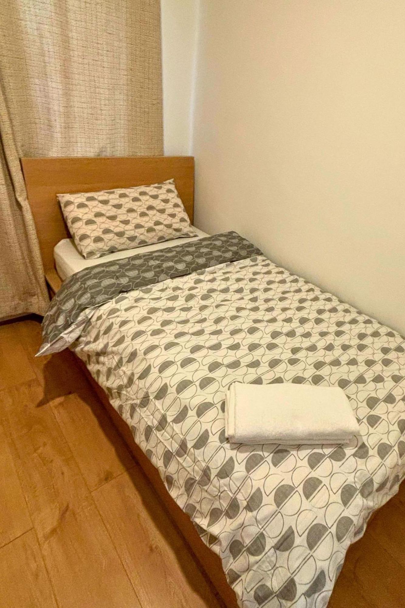 Charming And Cosy London Home, Garden, Parking & Family Fun Mitcham Dış mekan fotoğraf